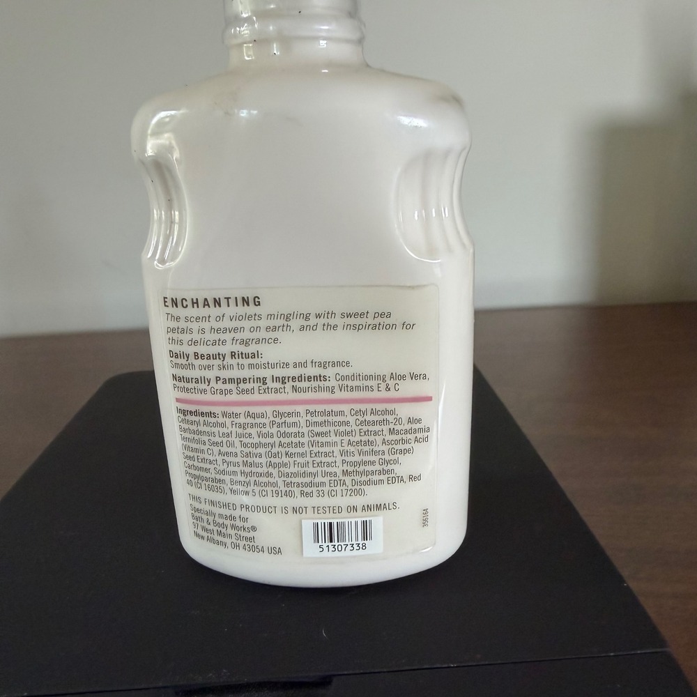 Bath & Body Works Pleasures Sweet Pea Body Lotion 8oz Sealed Vintage Formula - Picture 4 of 5